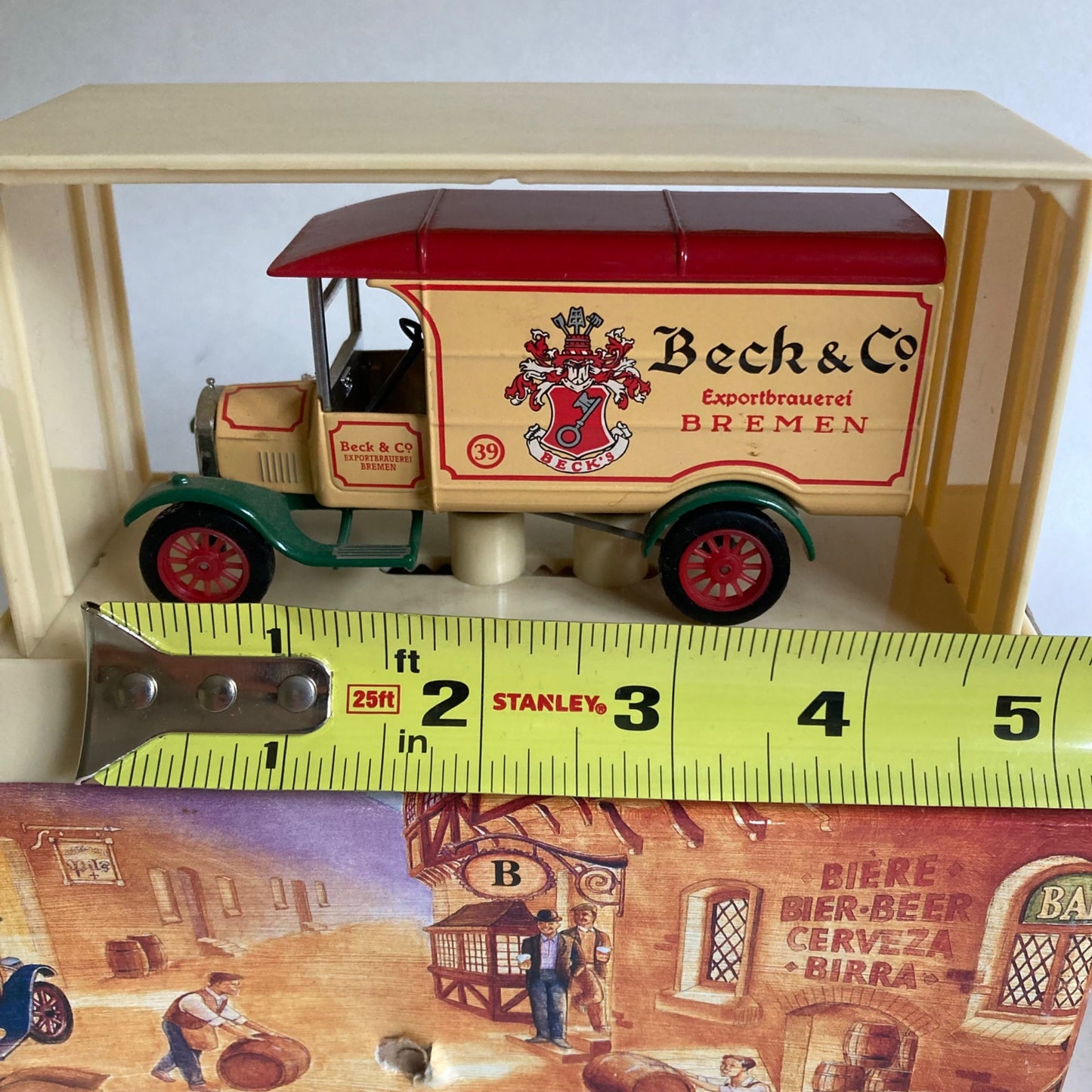 Matchbox Models of Yesteryear 1926 Model TT Ford Van Becks Beer Truck w/ Box