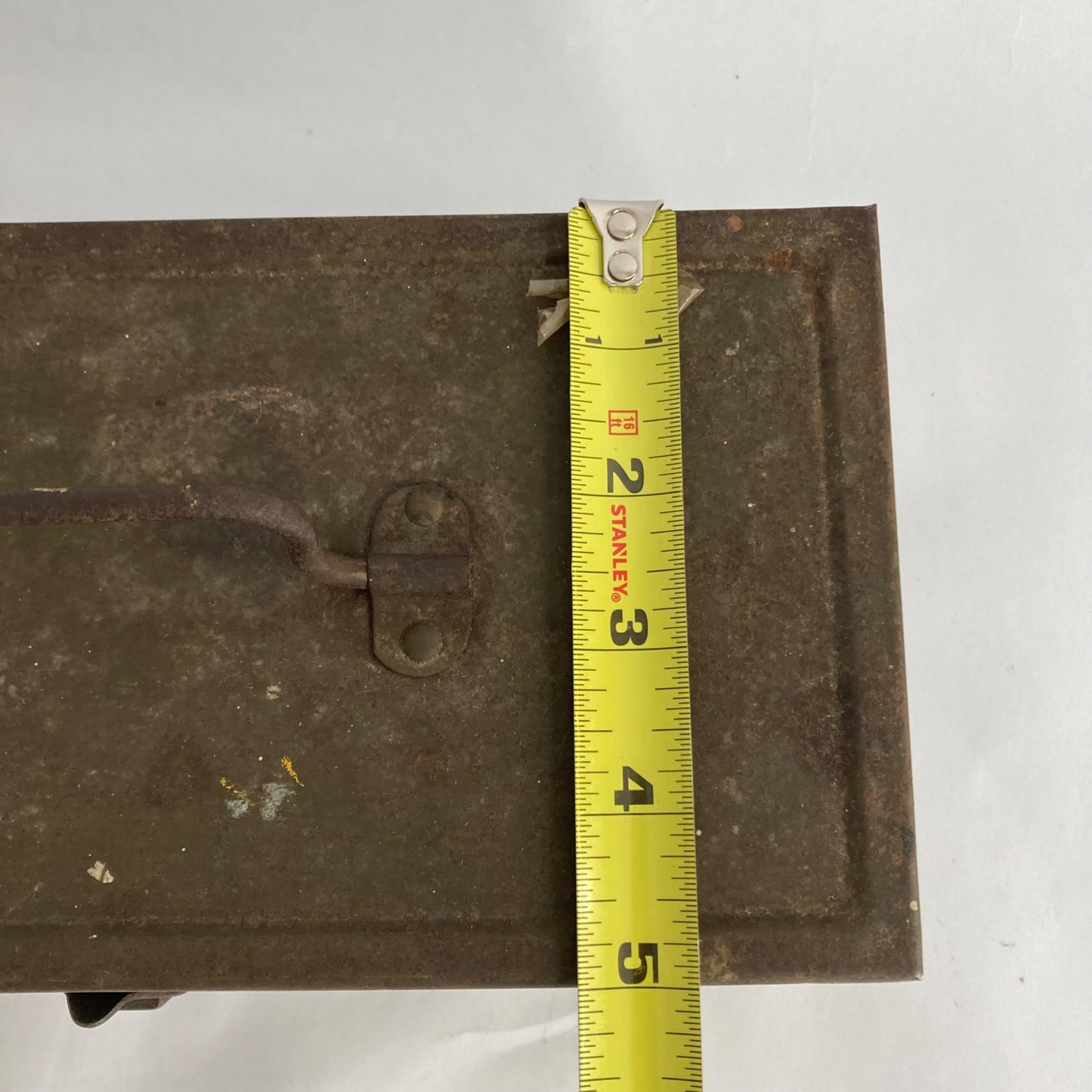 Vintage 10.5" Box Military OD Green w/Tan Belt & Lubricating Oil Can 2 oz Poison