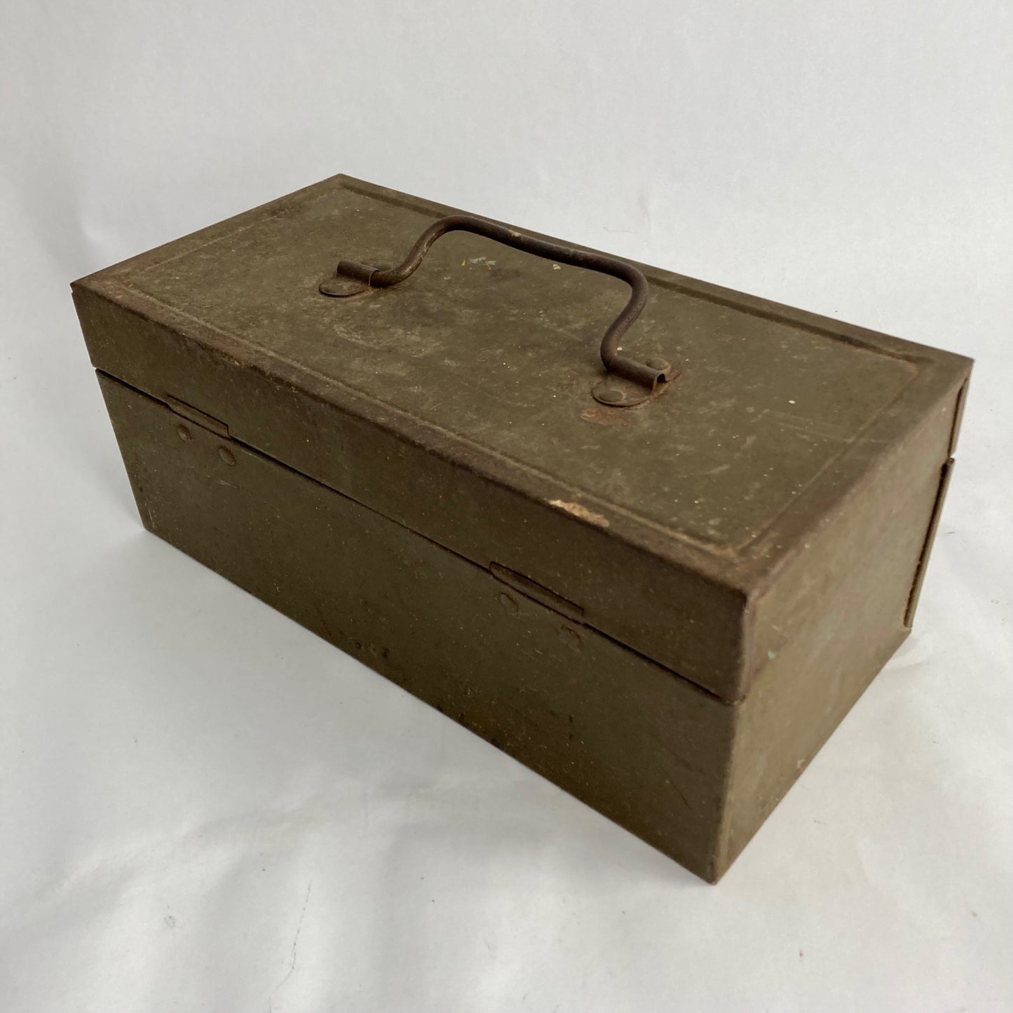 Vintage 10.5" Box Military OD Green w/Tan Belt & Lubricating Oil Can 2 oz Poison