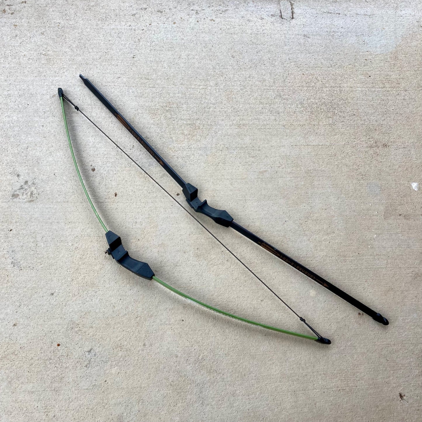 Lot 2 Barnett Youth Archery Bows Fiberglass Black Green 48"