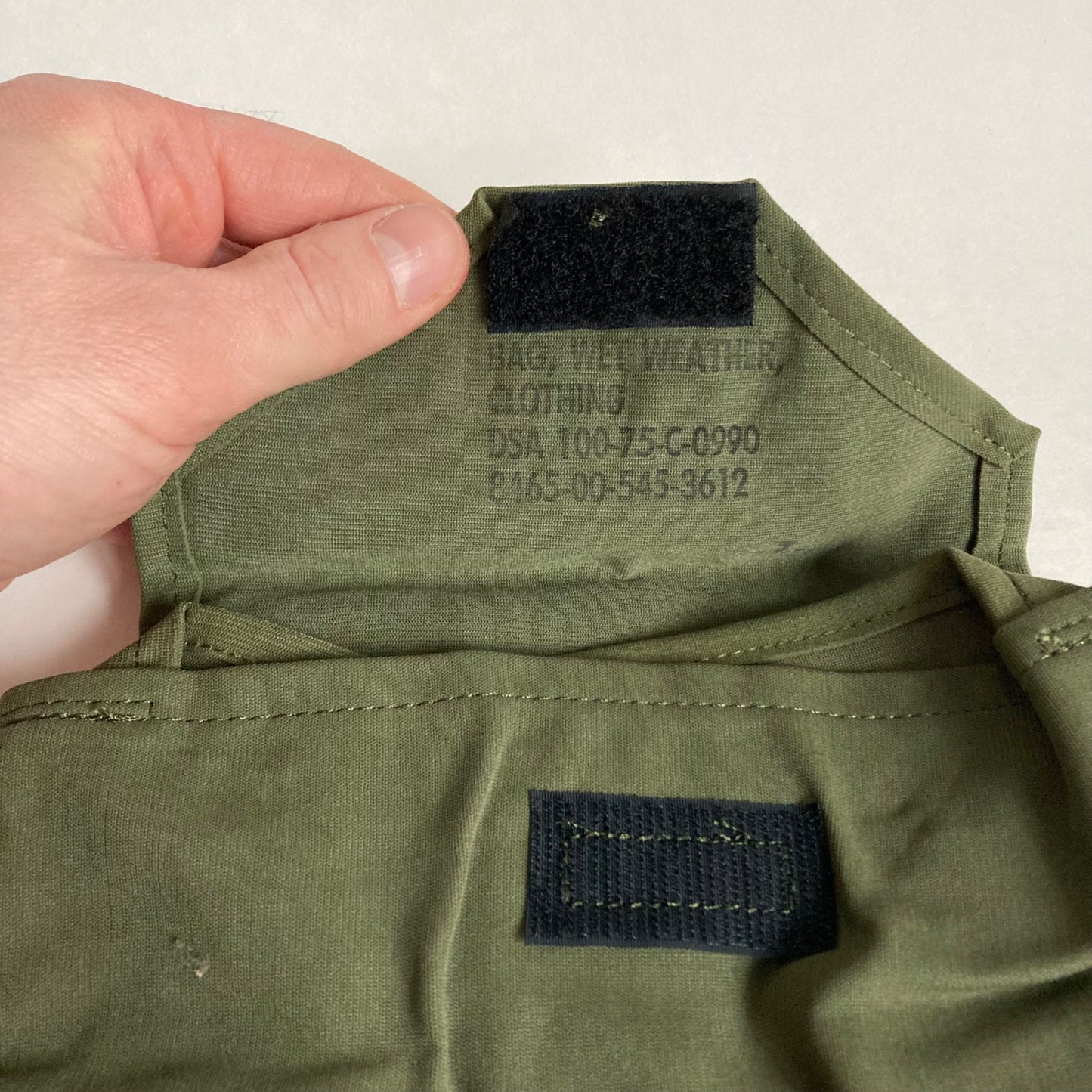 Vintage USGI Bag Wet Weather Clothing Small Pouch MOLLE DSA 100-75-C-0990