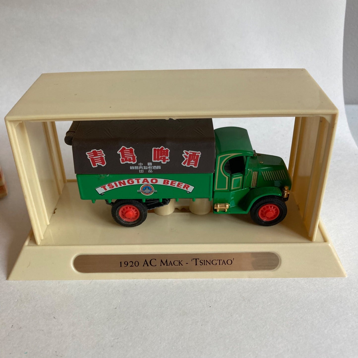 Matchbox Models of Yesteryear 1920 AC Mack Diecast Truck Tsingtao Beer w/Box