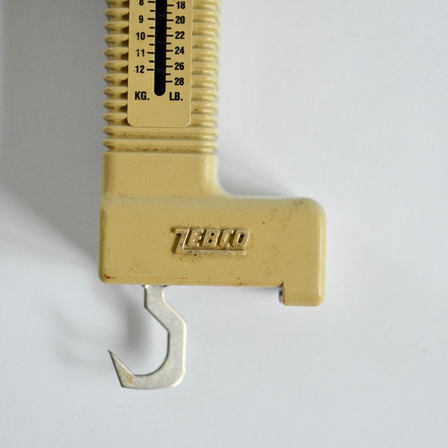 Vintage Zebco Deliar 228 Fishing Scale 28 lb. & Tape Measure WORKS!