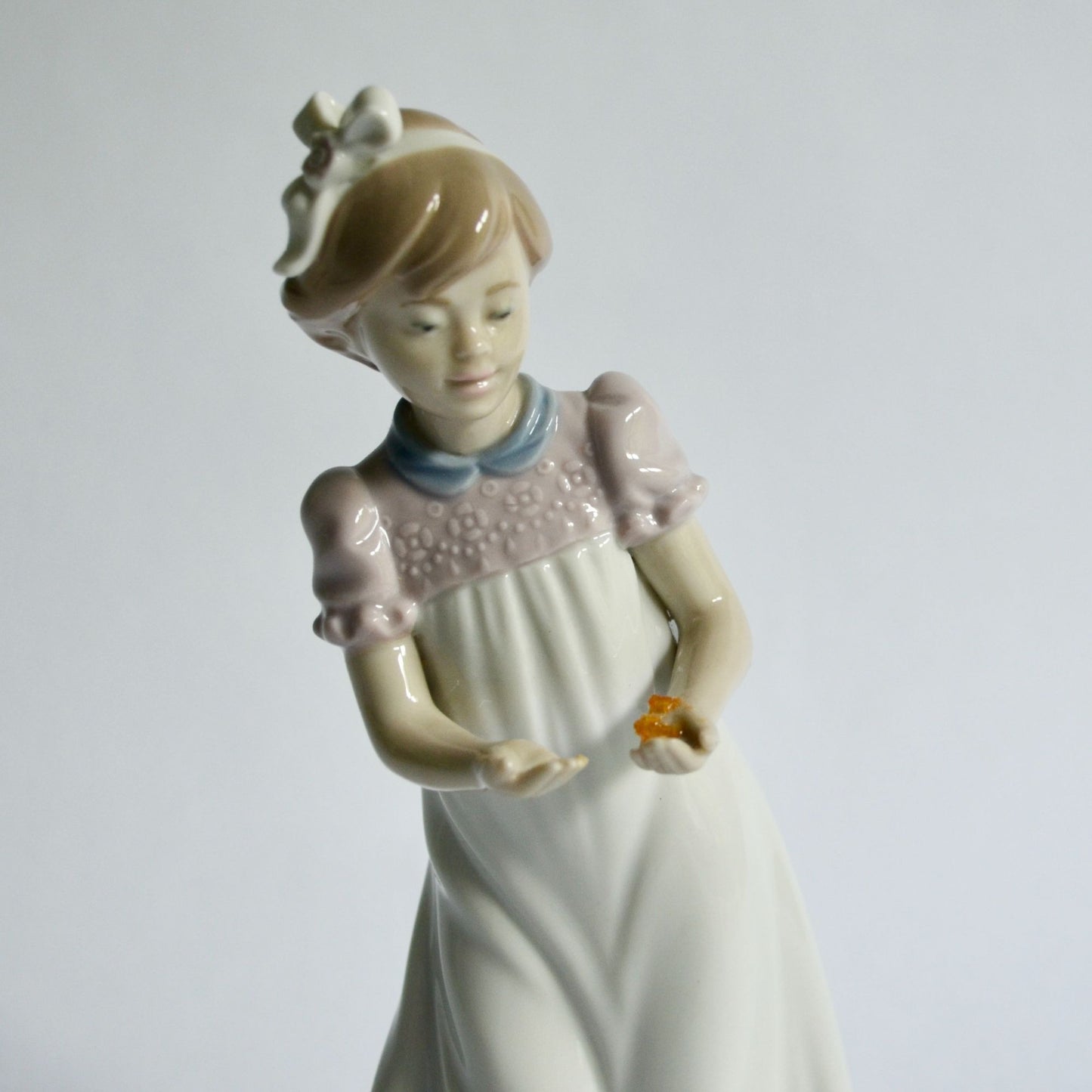 Lladro Happy Birthday Girl 5429 READ