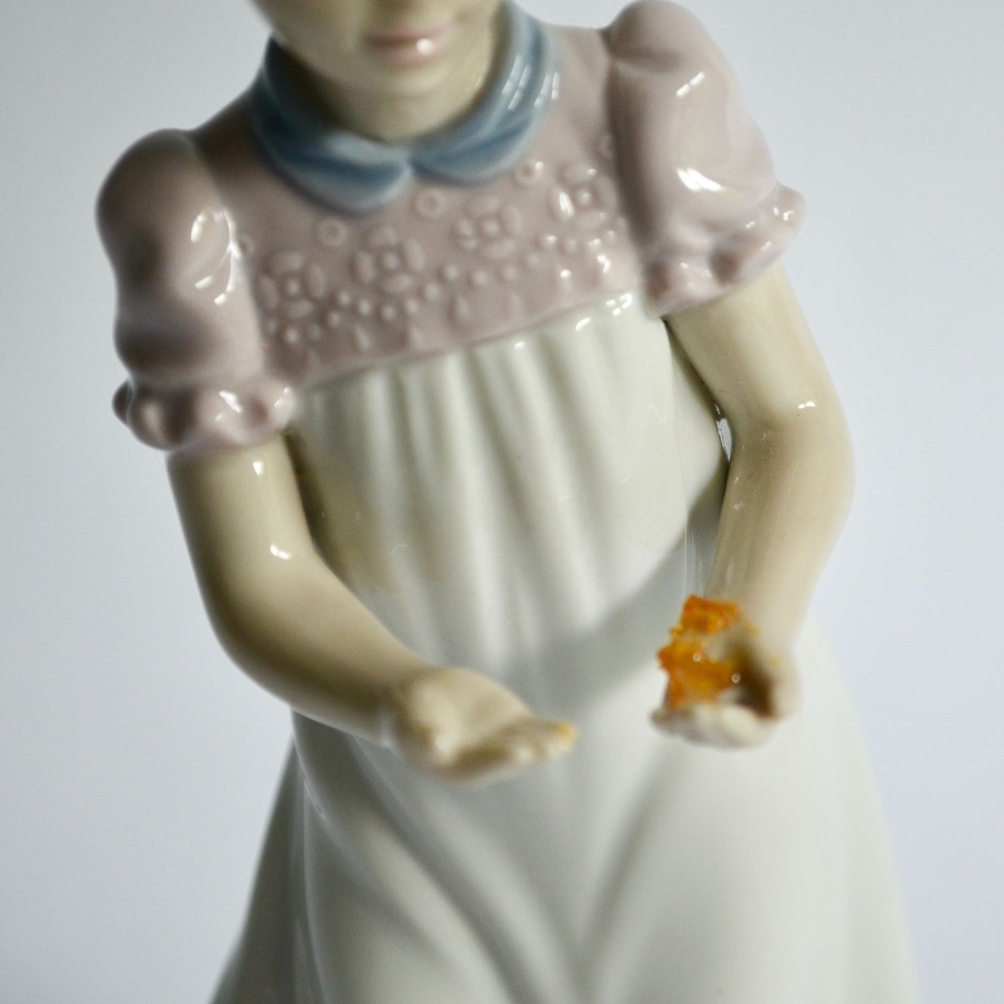 Lladro Happy Birthday Girl 5429 READ