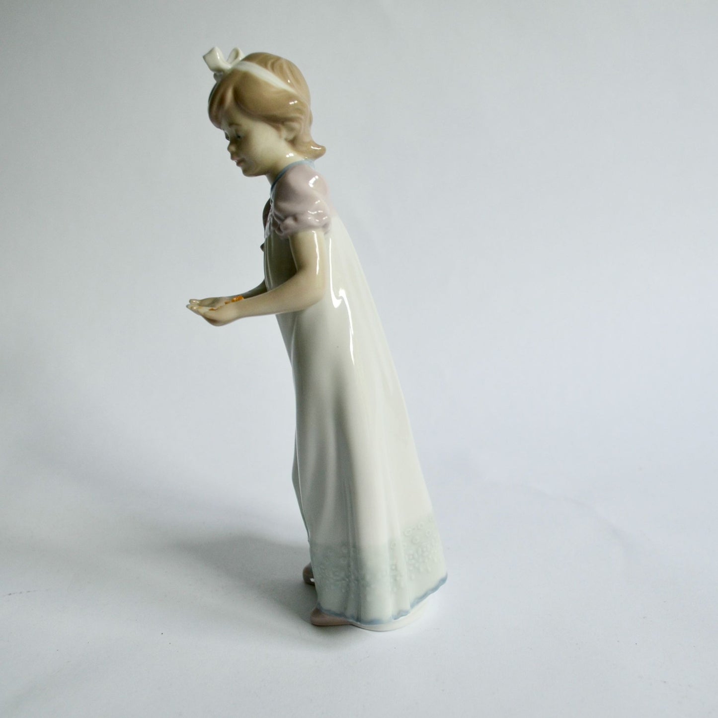 Lladro Happy Birthday Girl 5429 READ