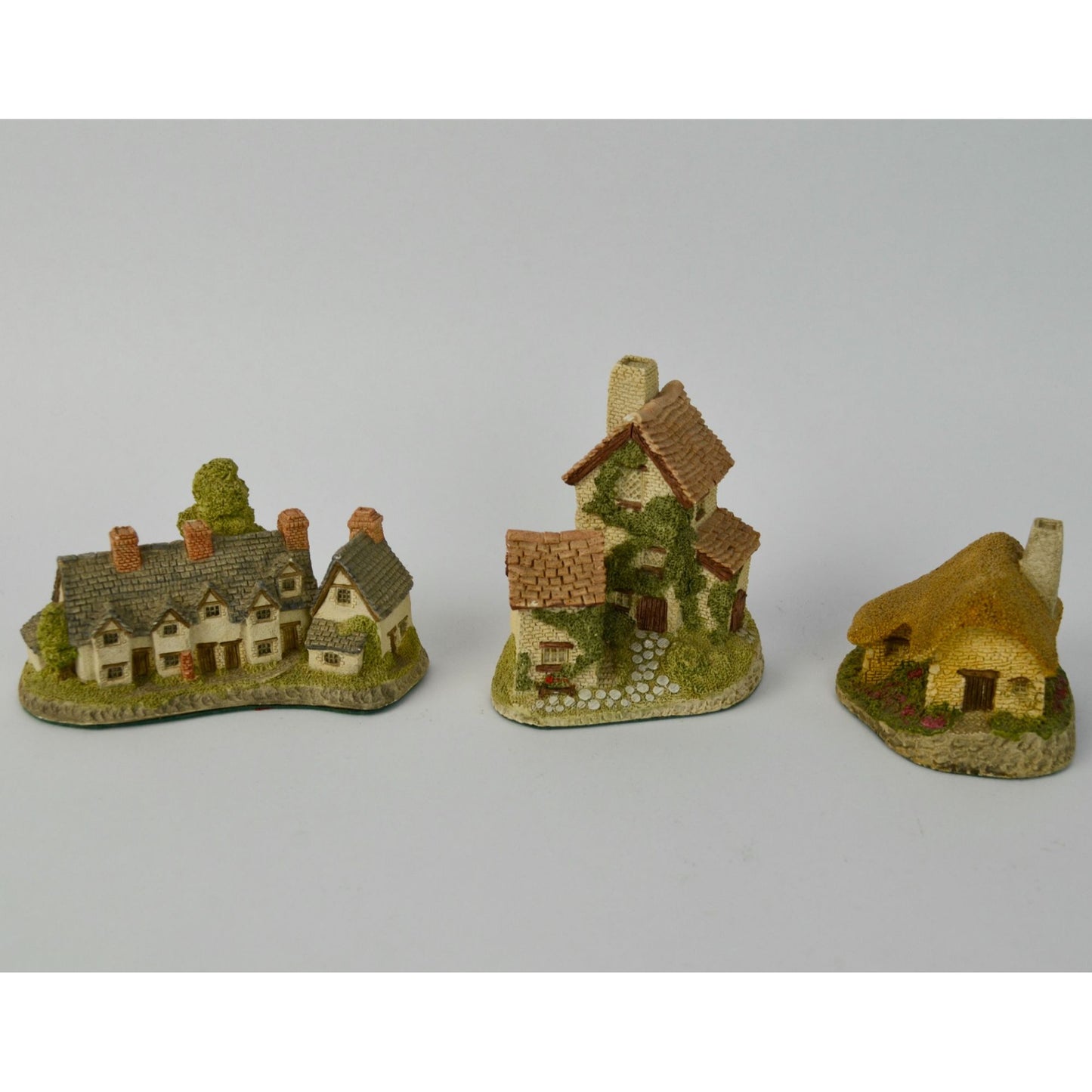 David Winter Cottages Ivy Moorland Craftsmens Lot of 3 with COA's