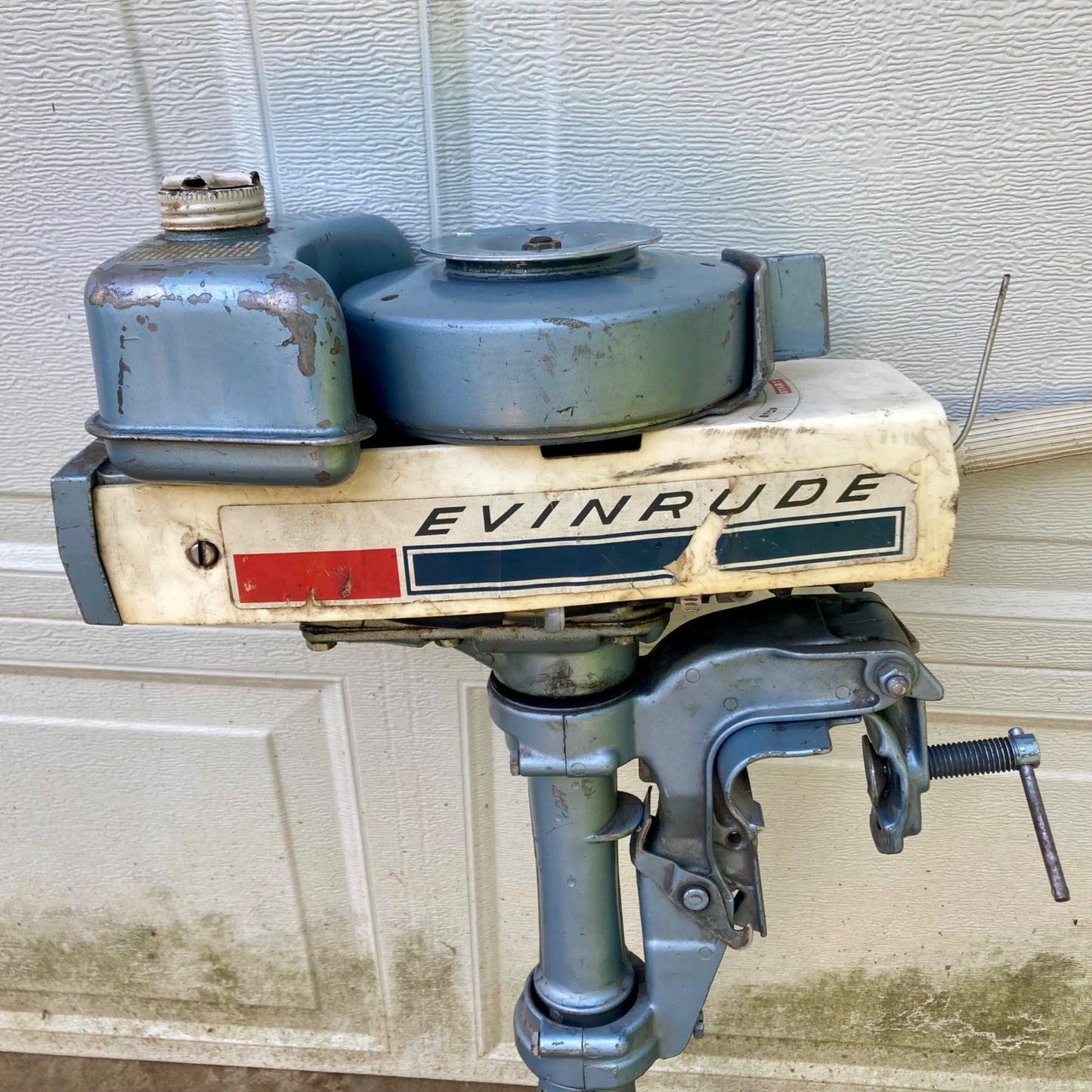 1968 Evinrude Mate 1.5 HP Outboard Boat Motor FOR PARTS OR REPAIR