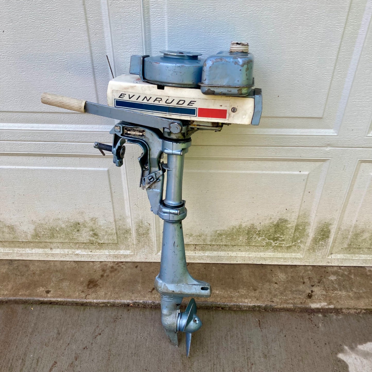 1968 Evinrude Mate 1.5 HP Outboard Boat Motor FOR PARTS OR REPAIR