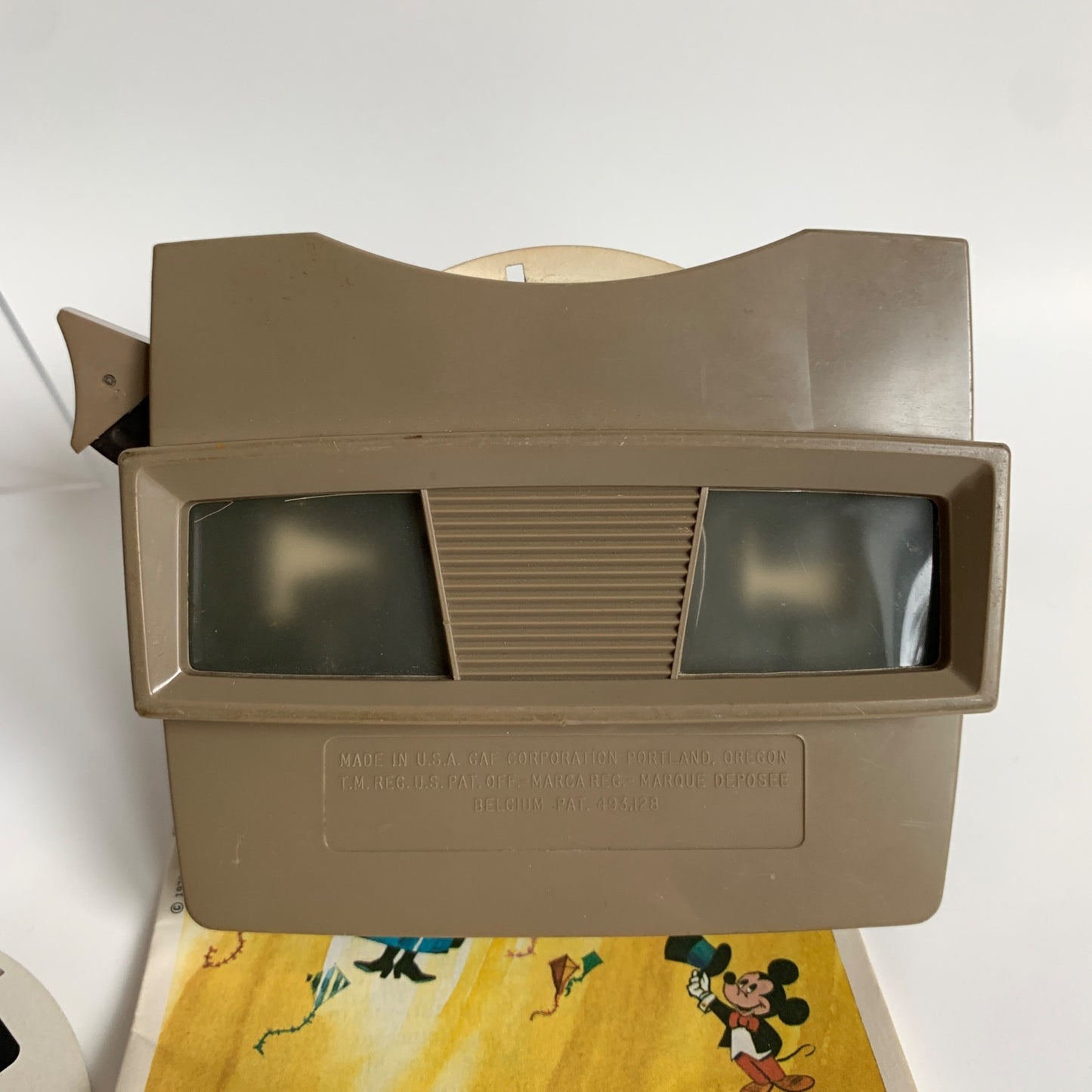 Vintage View-Master With Disney On Parade Reels