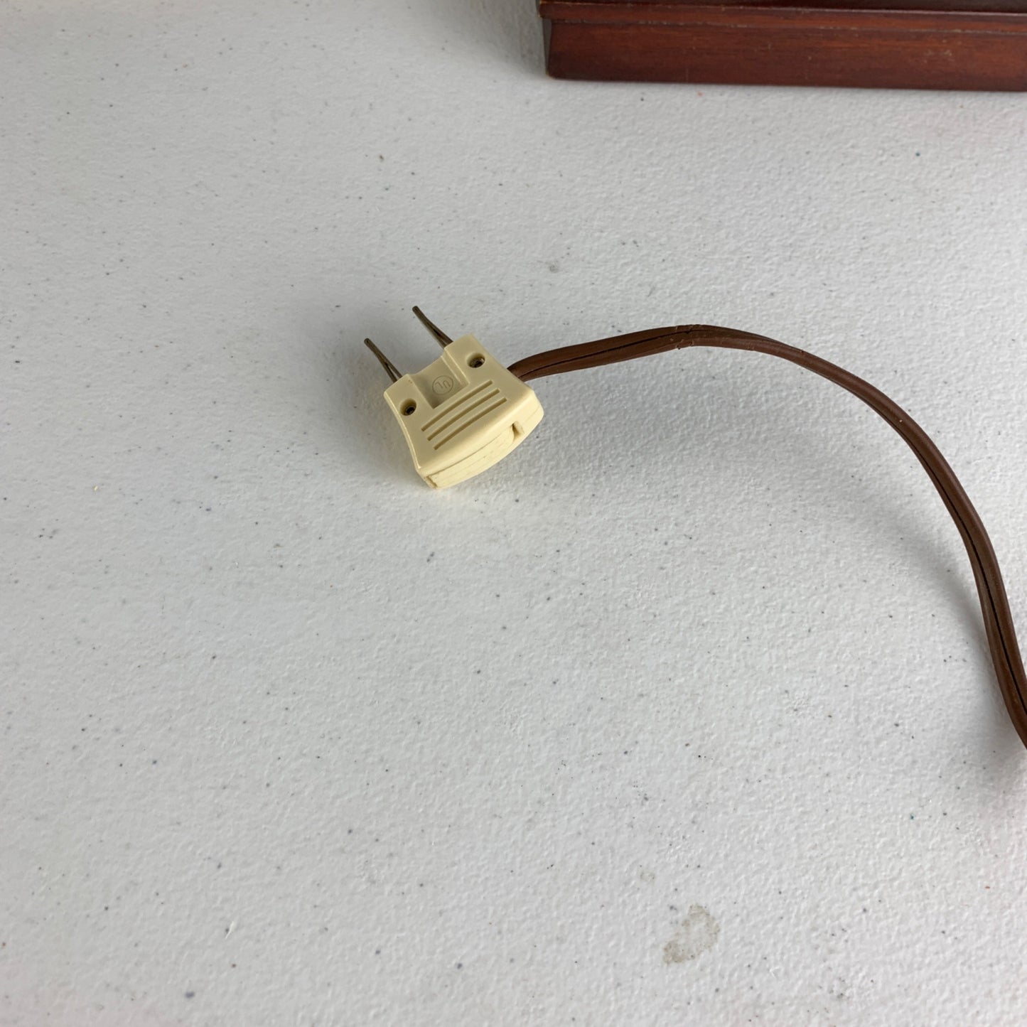 Vintage Wooden Wishing Well Table Lamp with Shade