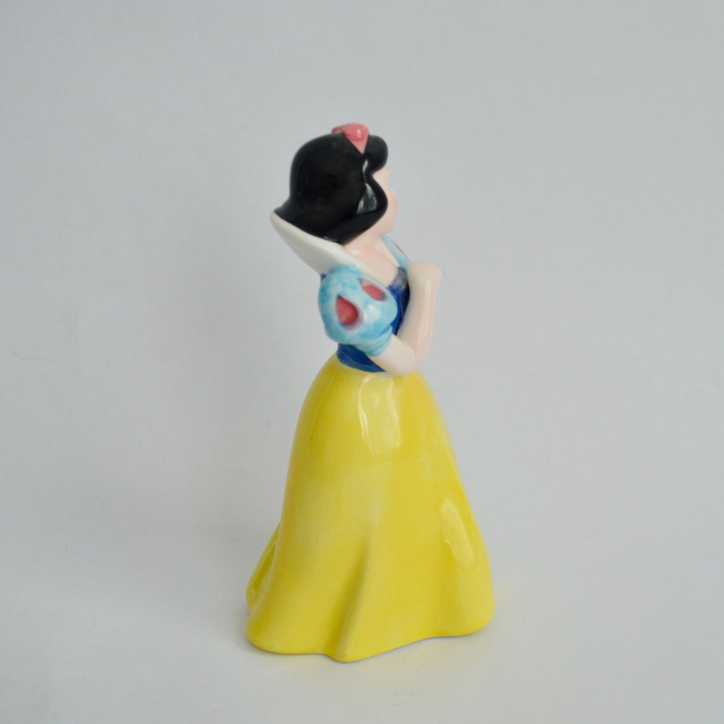 Disney Japan Ceramic Snow White Figurine 5.5"