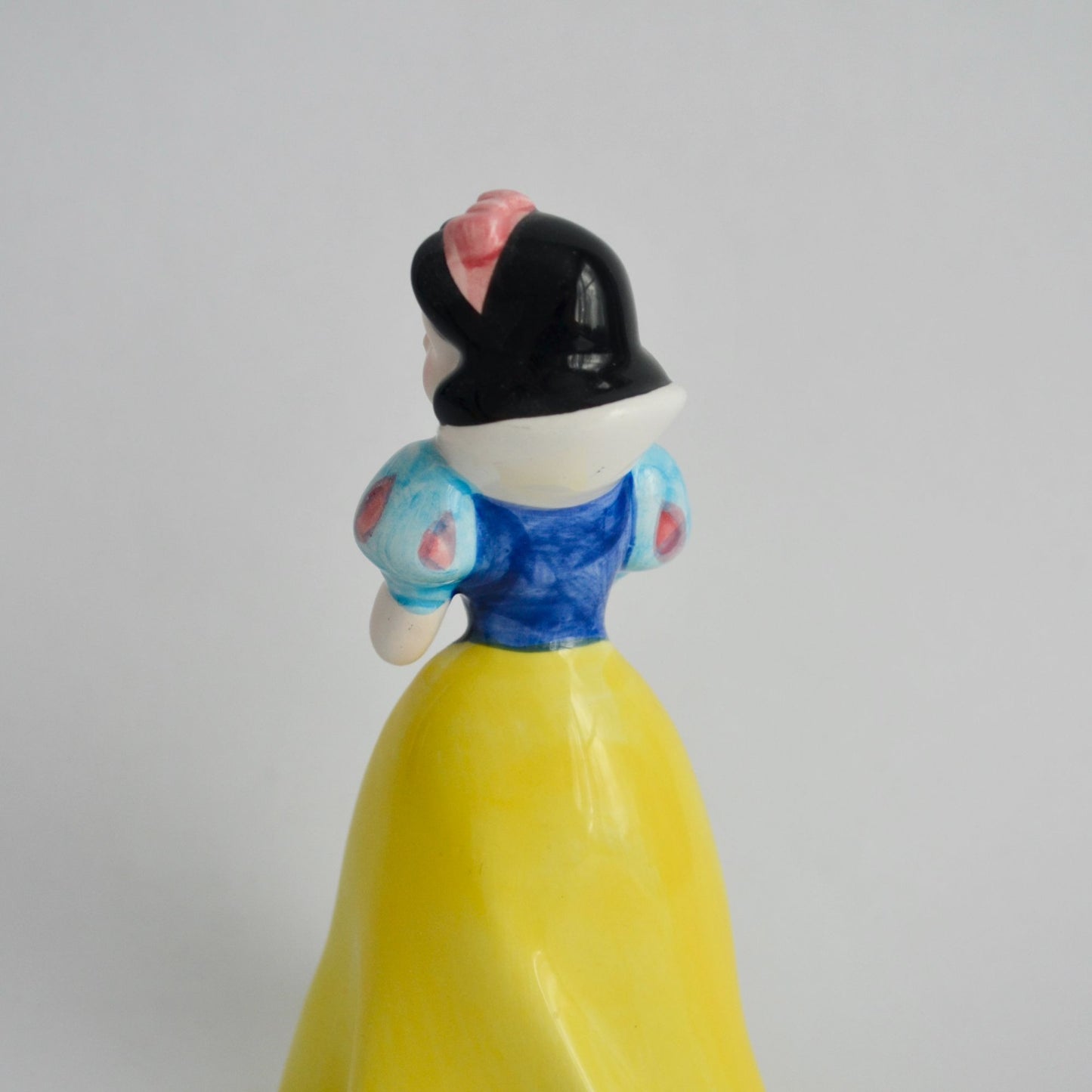 Disney Japan Ceramic Snow White Figurine 5.5"