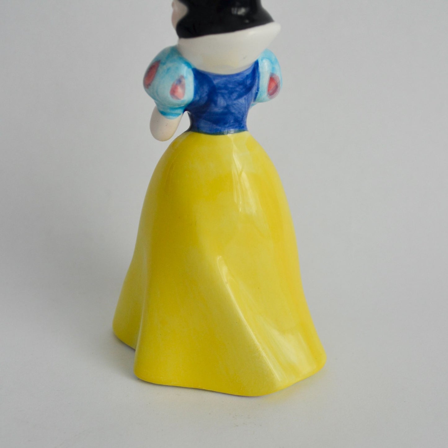 Disney Japan Ceramic Snow White Figurine 5.5"