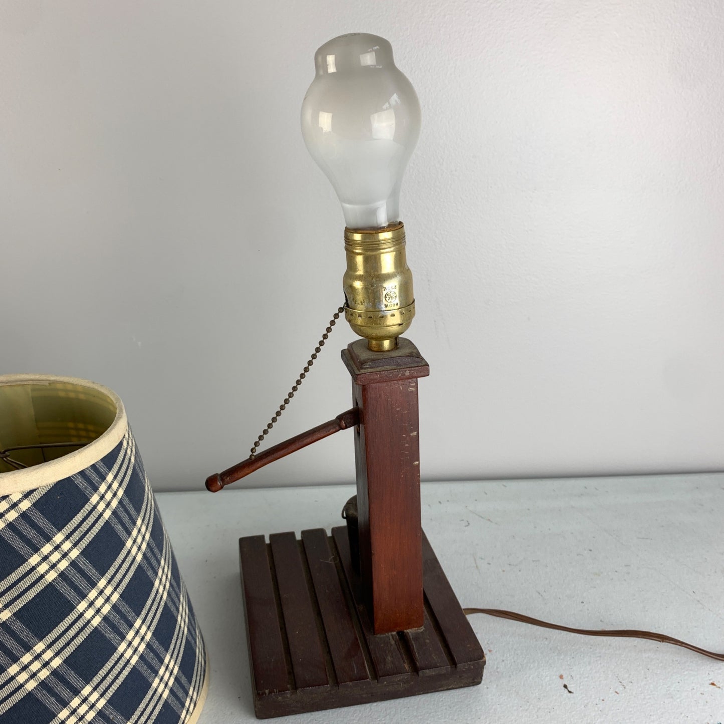 Vintage Wooden Wishing Well Table Lamp with Shade