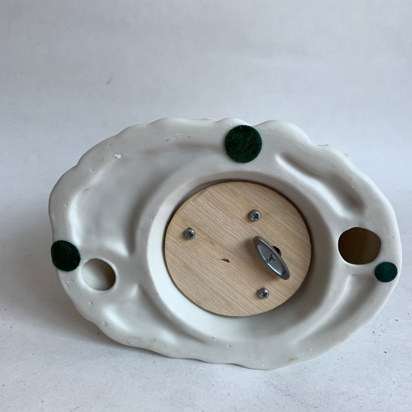 Department 56 ? Winter Silhouette Carolers Porcelain Music Box AS IS