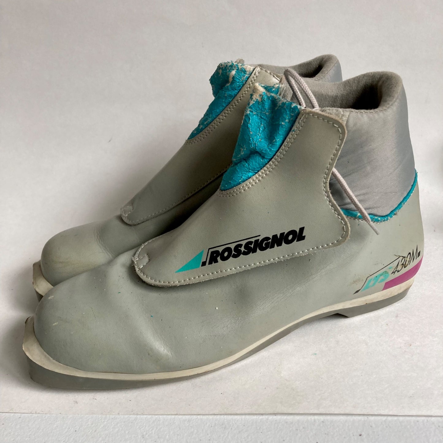 Rossignol LTS 430M Cross Country Ski Boots Size 44 NNN