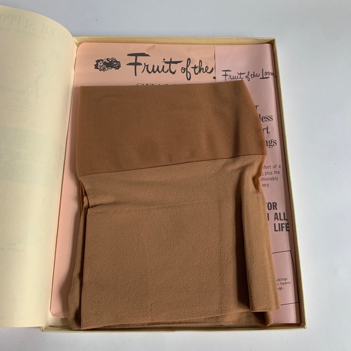 Fruit of the Loom Seamless Support Stockings Vintage New In Box Blush Small 555