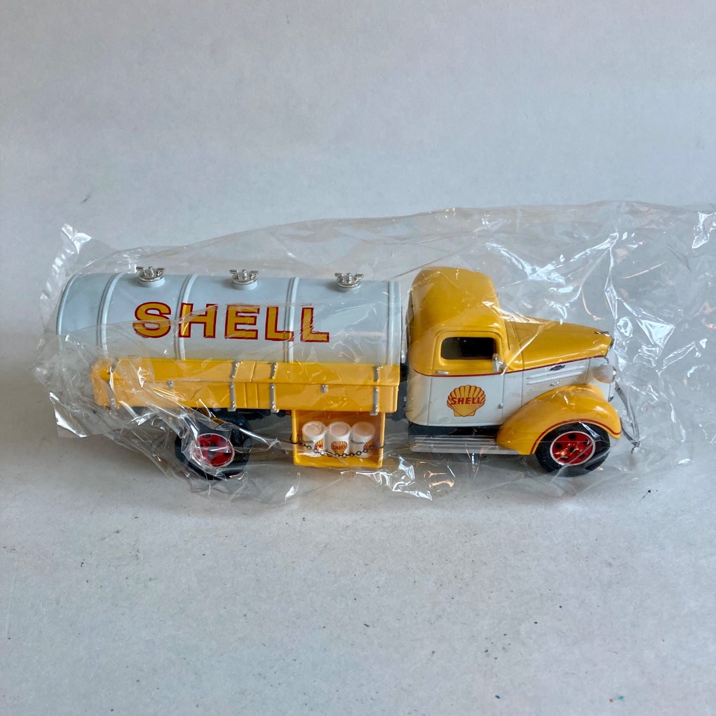 Vintage Shell 1937 Chevrolet Tanker Truck Die Cast by First Gear