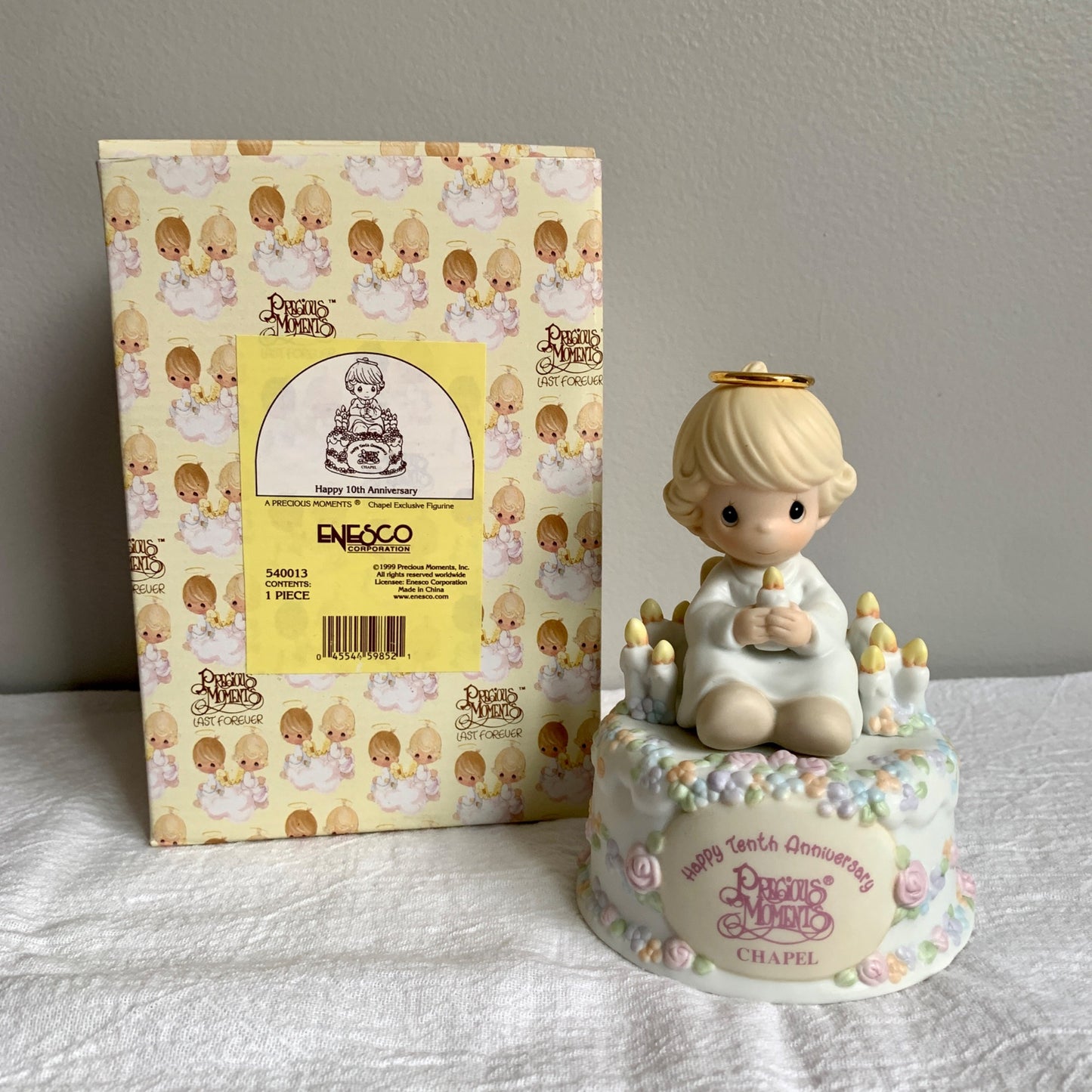 Precious Moments 540013 Happy 10th Anniversary Figurine Chapel Exclusive