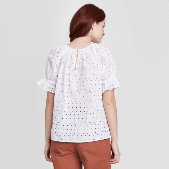 Universal Thread Short Sleeve Round Neck Eyelet Top New
