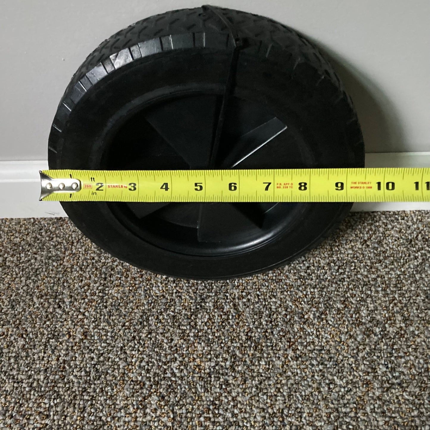 9.75-Inch Lawn Mower Zero Turn Tractor Pneumatic Tire & Wheel NEW