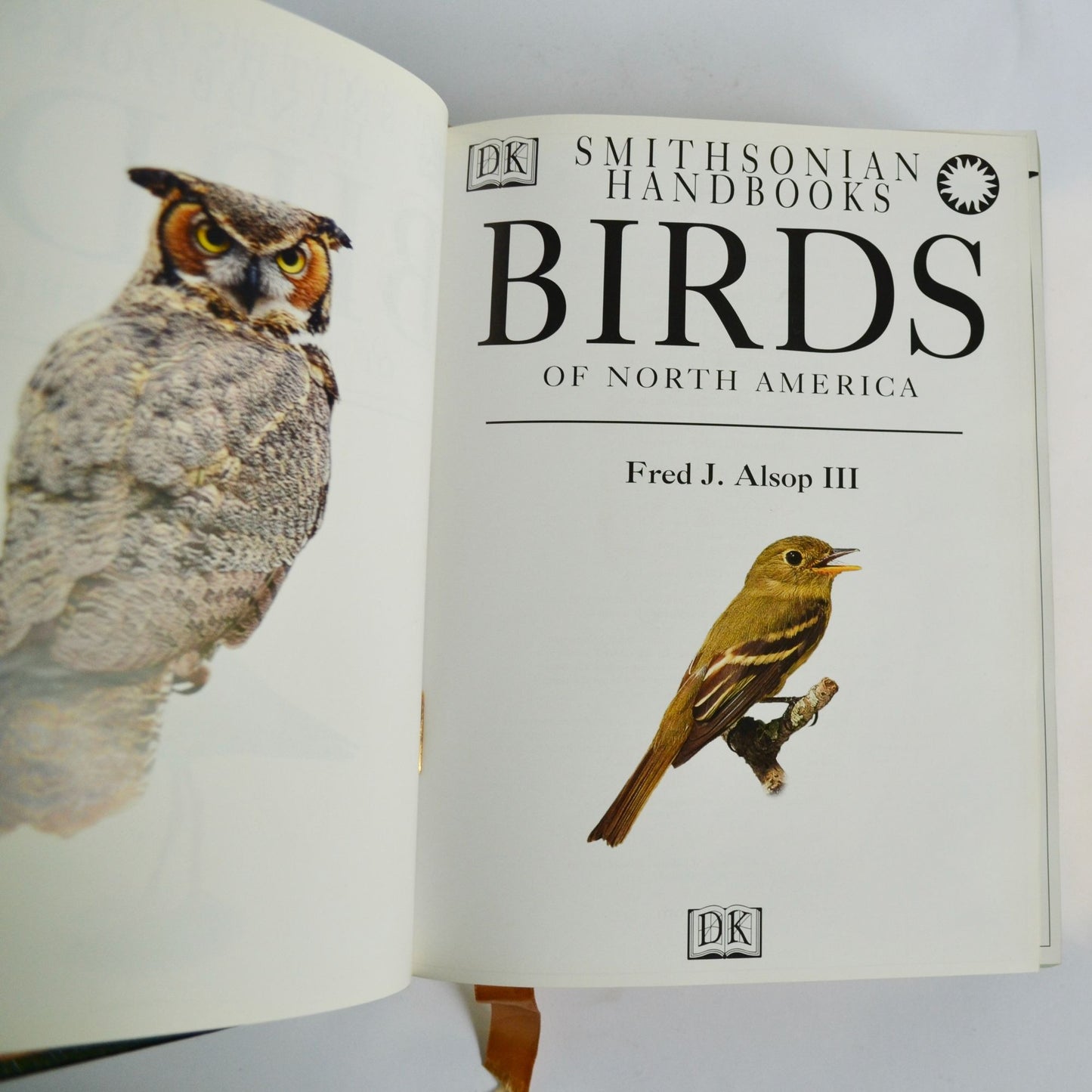 2001 Smithsonian Birds of North America Hardcover Book Gold Tip Pages