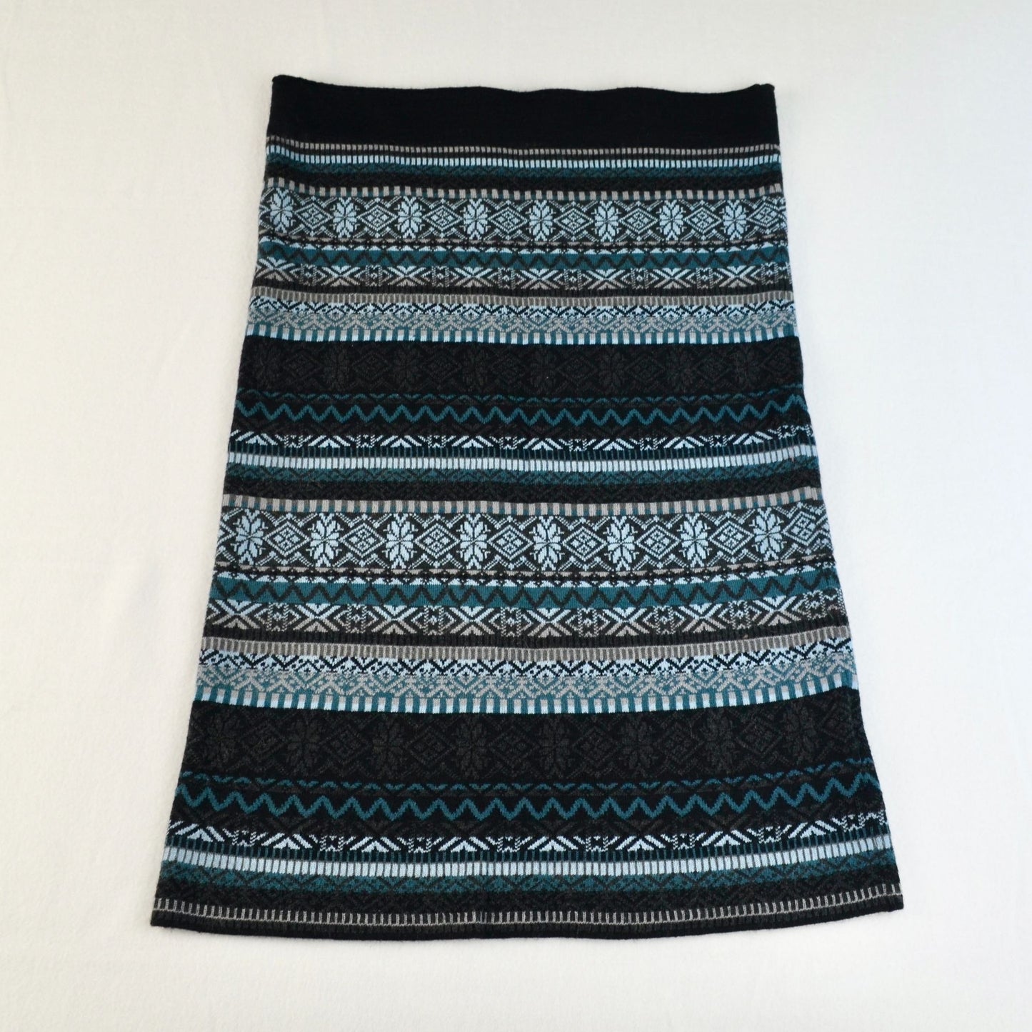 Icelandic Design Fair Isle Size Medium Women's Sweater Knit Skirt Wool Blend