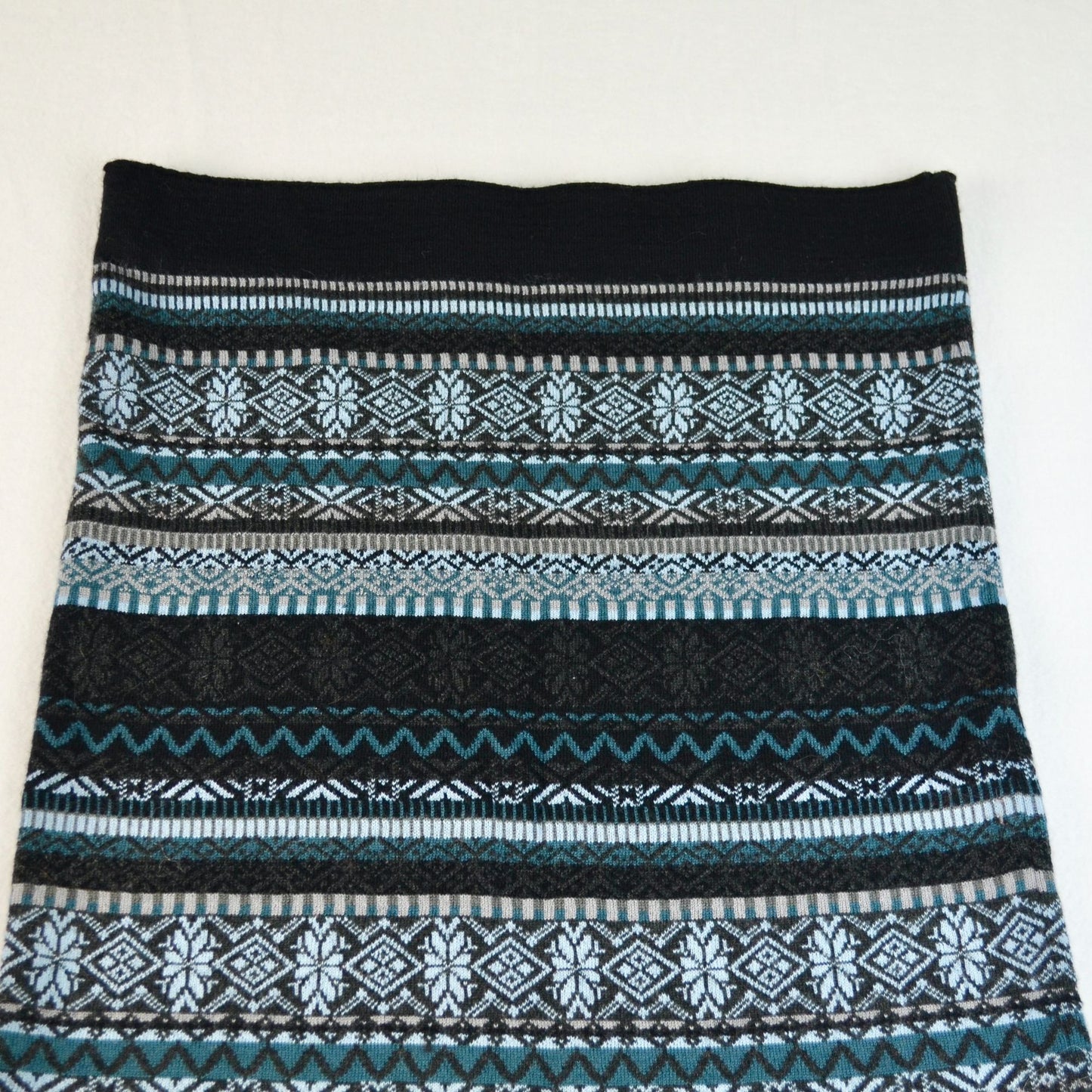 Icelandic Design Fair Isle Size Medium Women's Sweater Knit Skirt Wool Blend