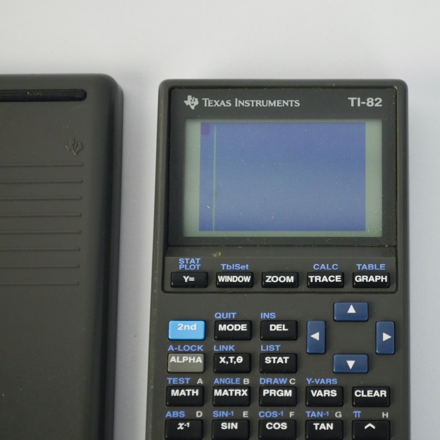 Texas Instruments TI-82 Graphing Calculator READ