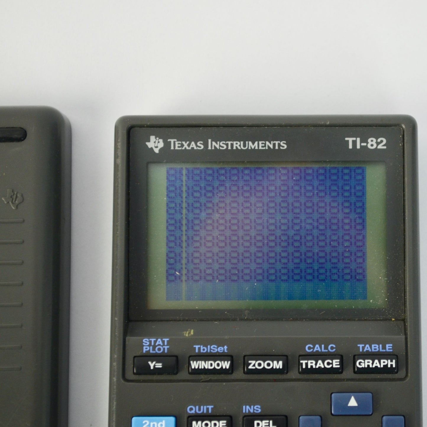 Texas Instruments TI-82 Graphing Calculator READ