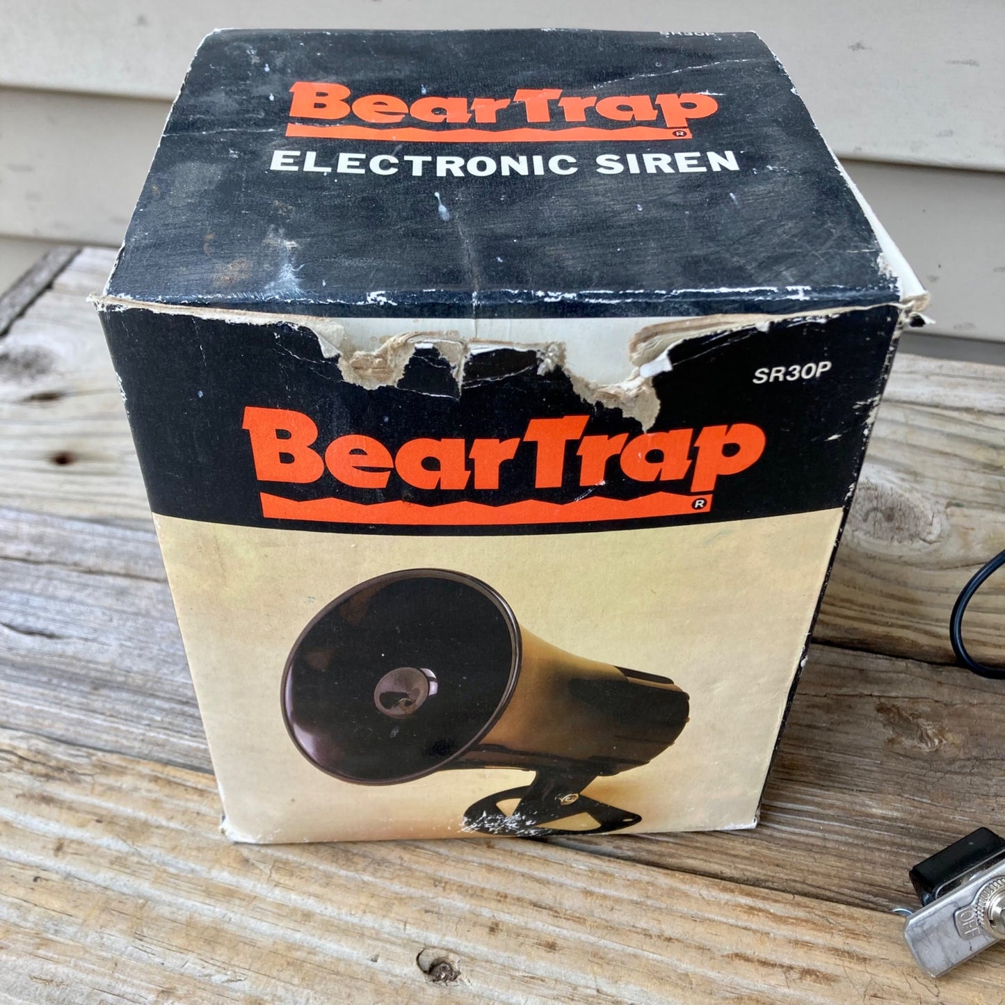 BearTrap SR30P Electronic Siren 12-volt Bear Trap Power Horn Siren WORKS!