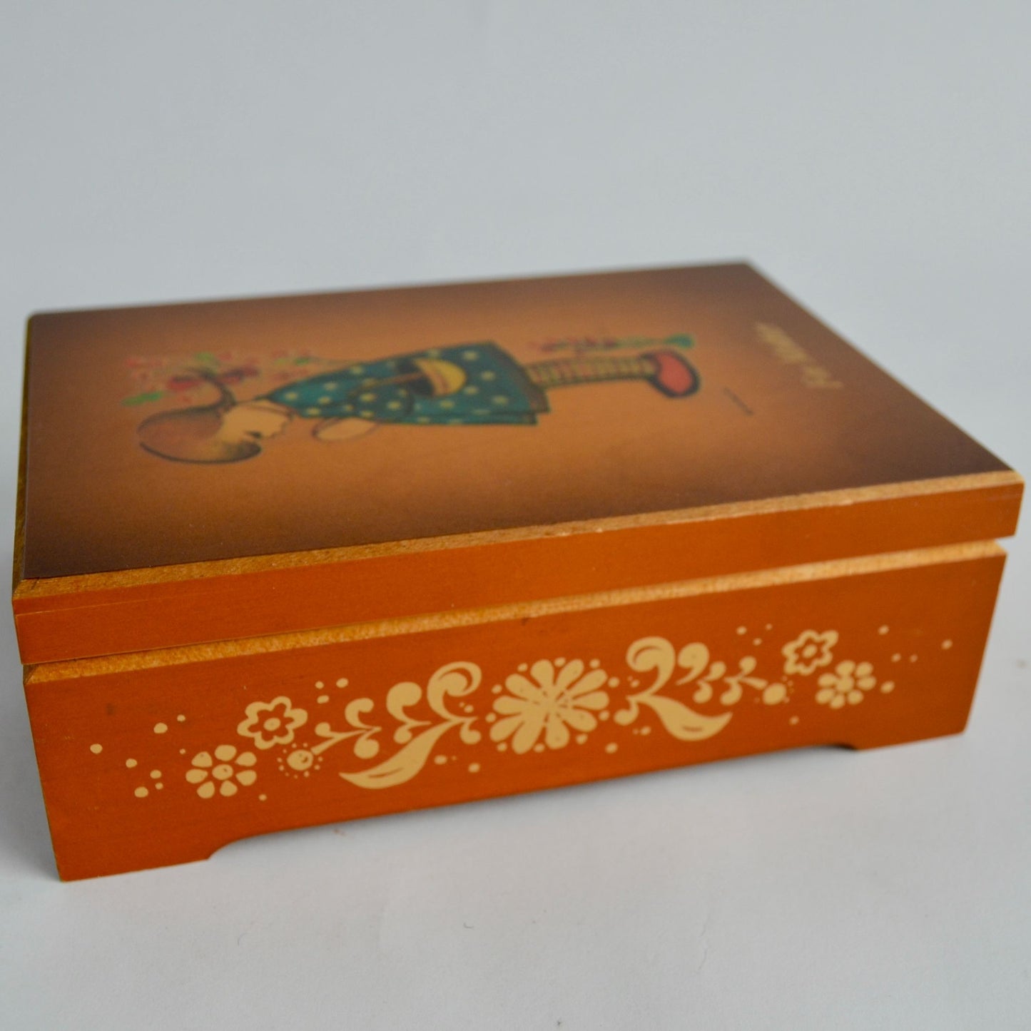 Hummel 1976 For Mother Music Box Vintage The Most Beautiful Girl