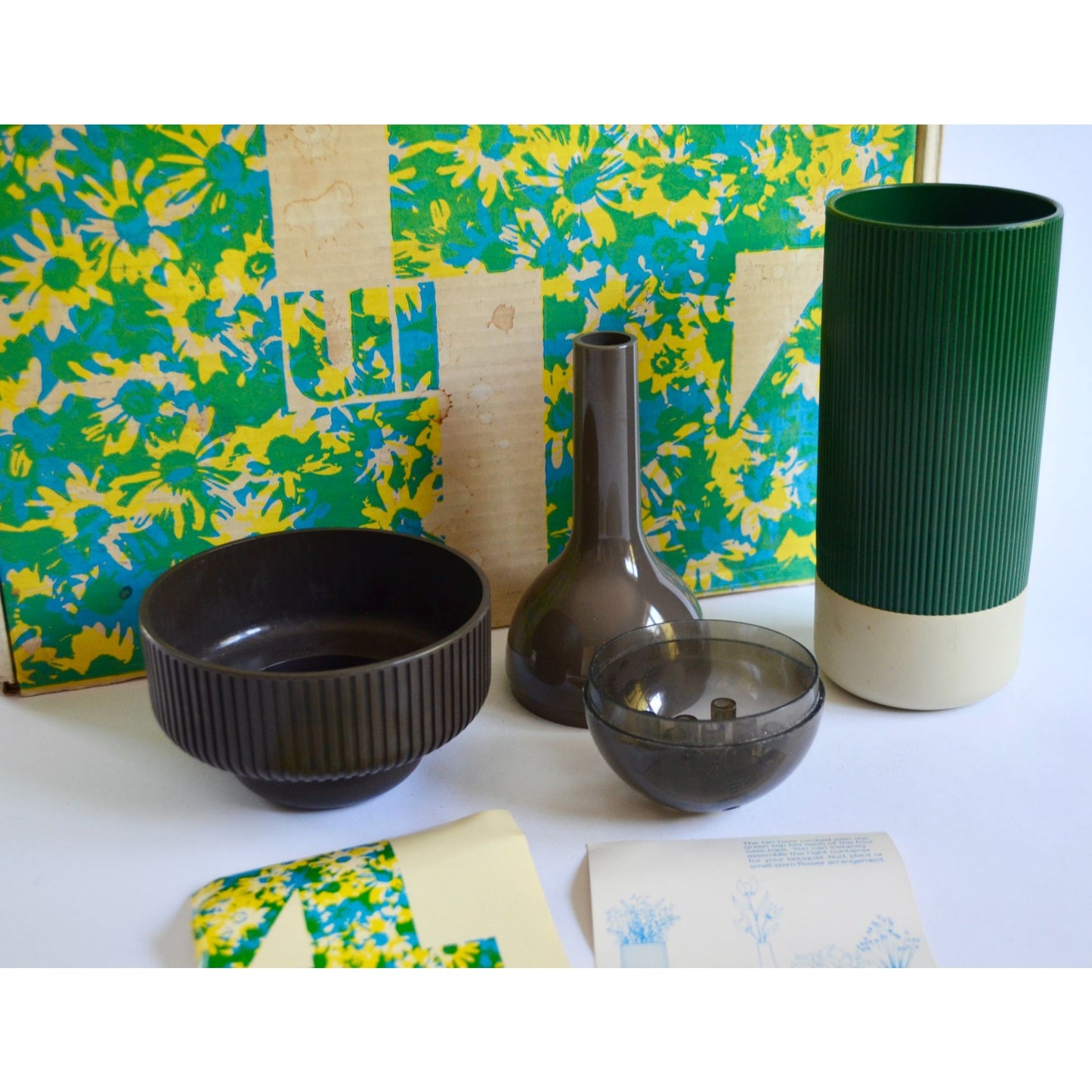Amoco Four to One Plastic Vase Set In Original Box with Instructions