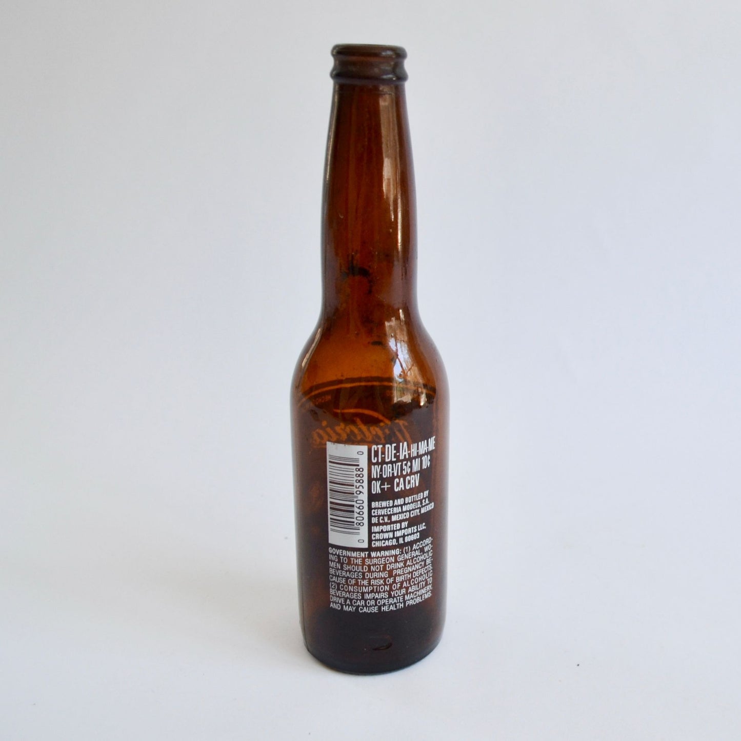 Vintage Victoria 12 Fluid Ounce Beer Bottle Cerveceria Modelo, Mexico Cerveza