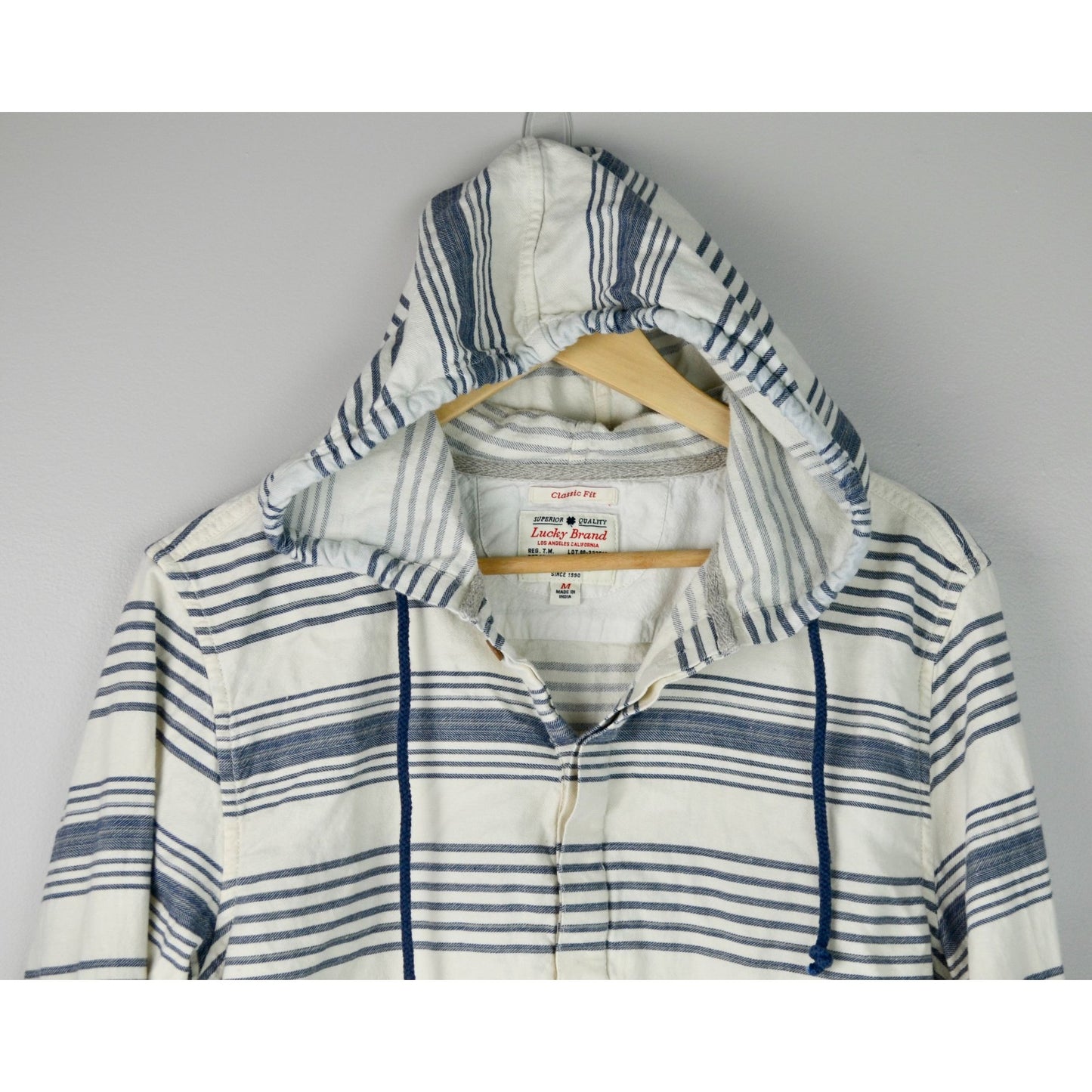 Lucky Brand Men's White Blue Striped Henley Pullover Shirt Medium