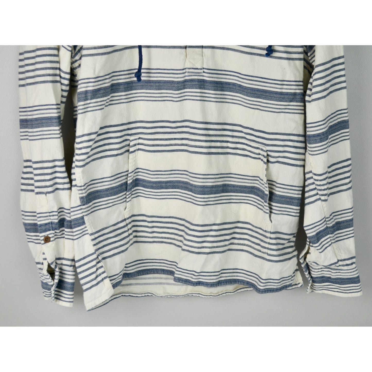 Lucky Brand Men's White Blue Striped Henley Pullover Shirt Medium