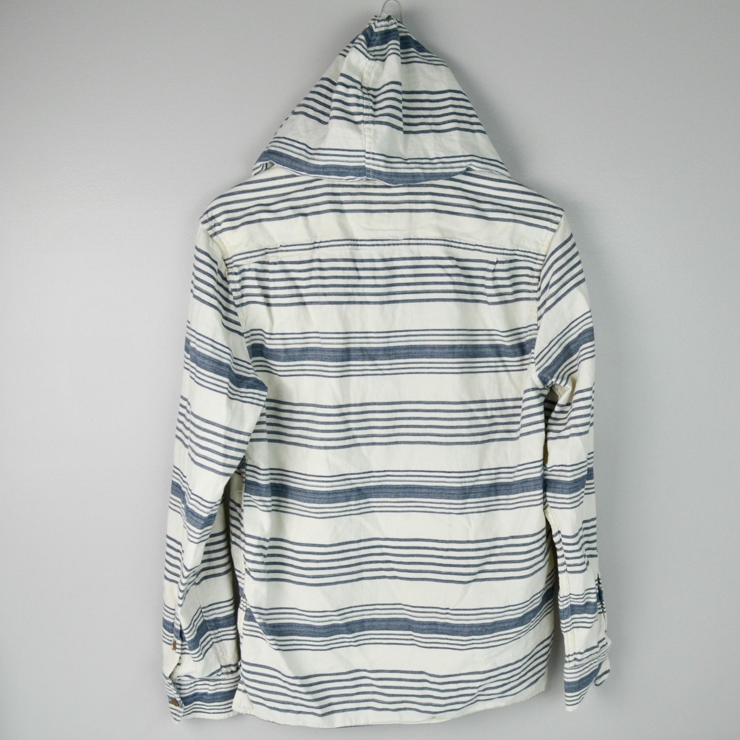 Lucky Brand Men's White Blue Striped Henley Pullover Shirt Medium