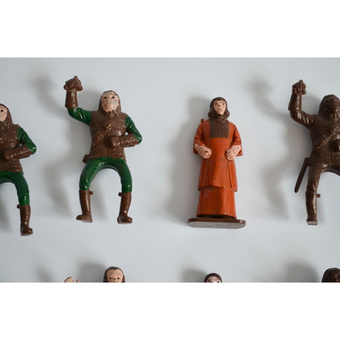 Lot Vintage Planet of the Apes Mini Figures Toy Figurines MOST BROKEN