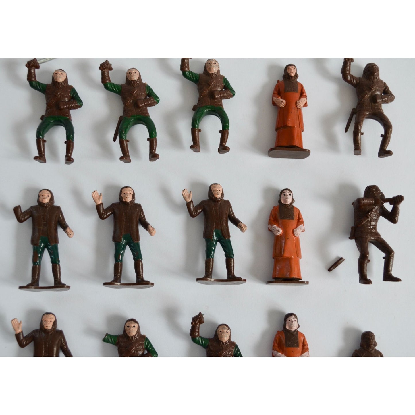 Lot Vintage Planet of the Apes Mini Figures Toy Figurines MOST BROKEN