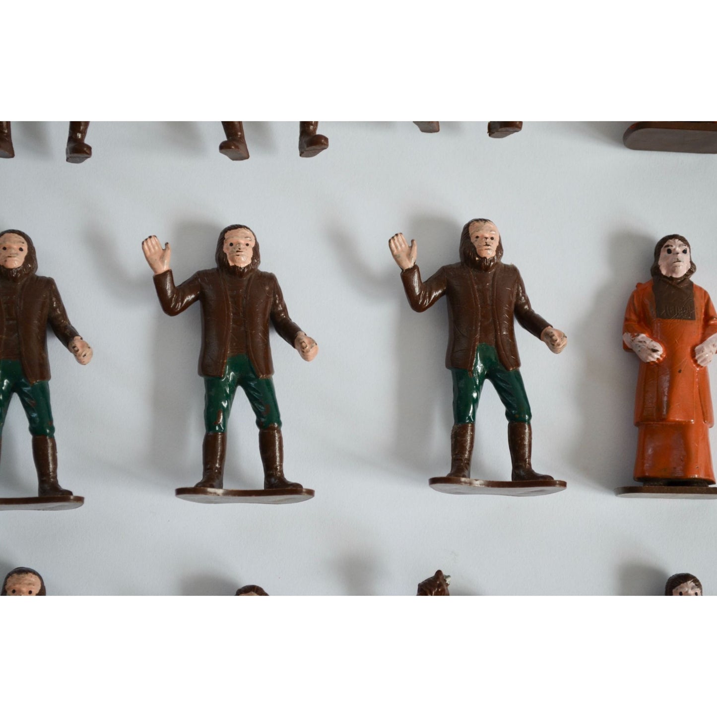 Lot Vintage Planet of the Apes Mini Figures Toy Figurines MOST BROKEN