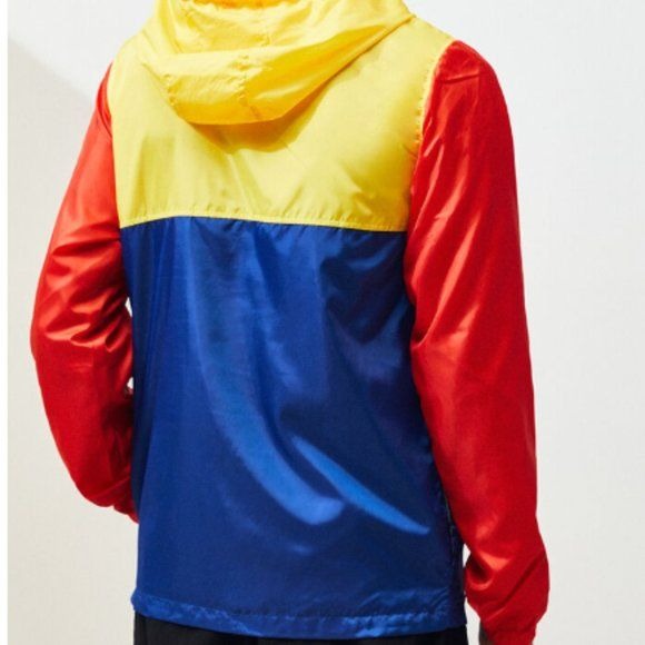 Pac-Man Men's Pullover Windbreaker Jacket Medium