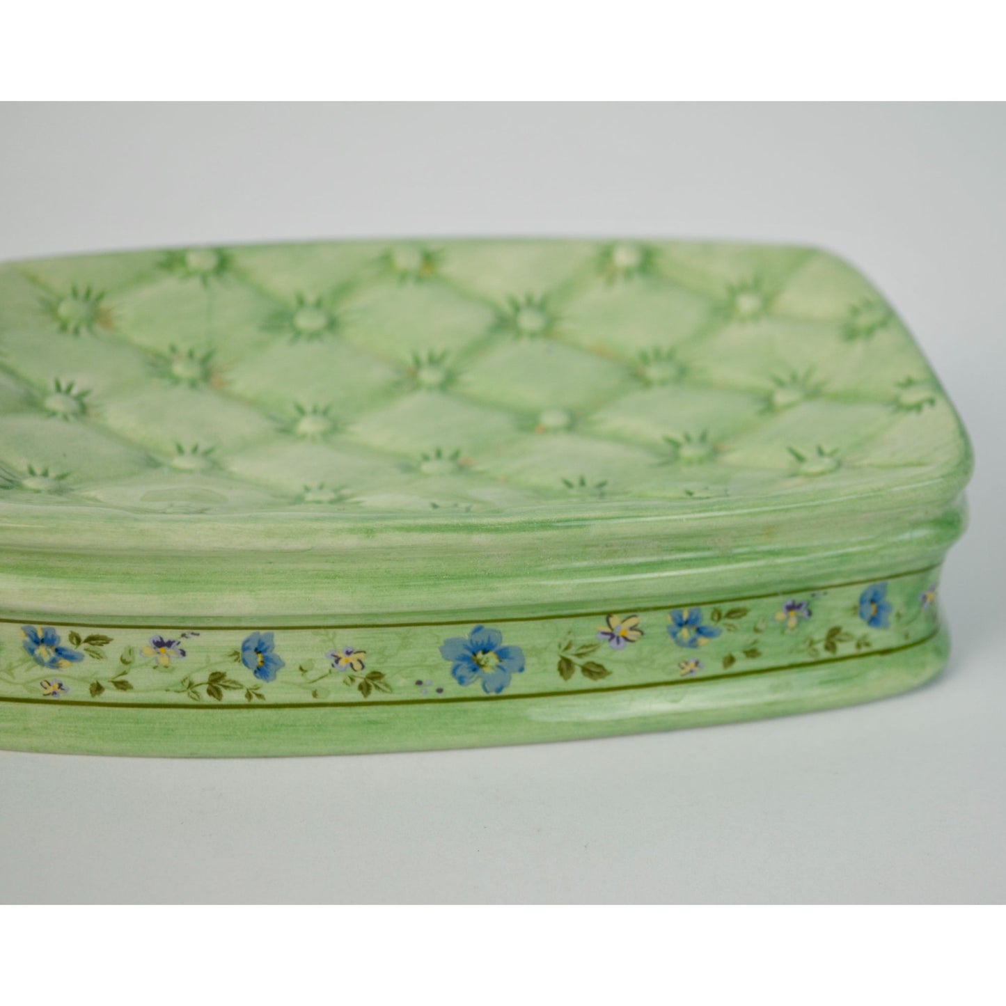 Laura Ashley Handpainted Spring Bloom Soap Dish Quilted Design Green Floral