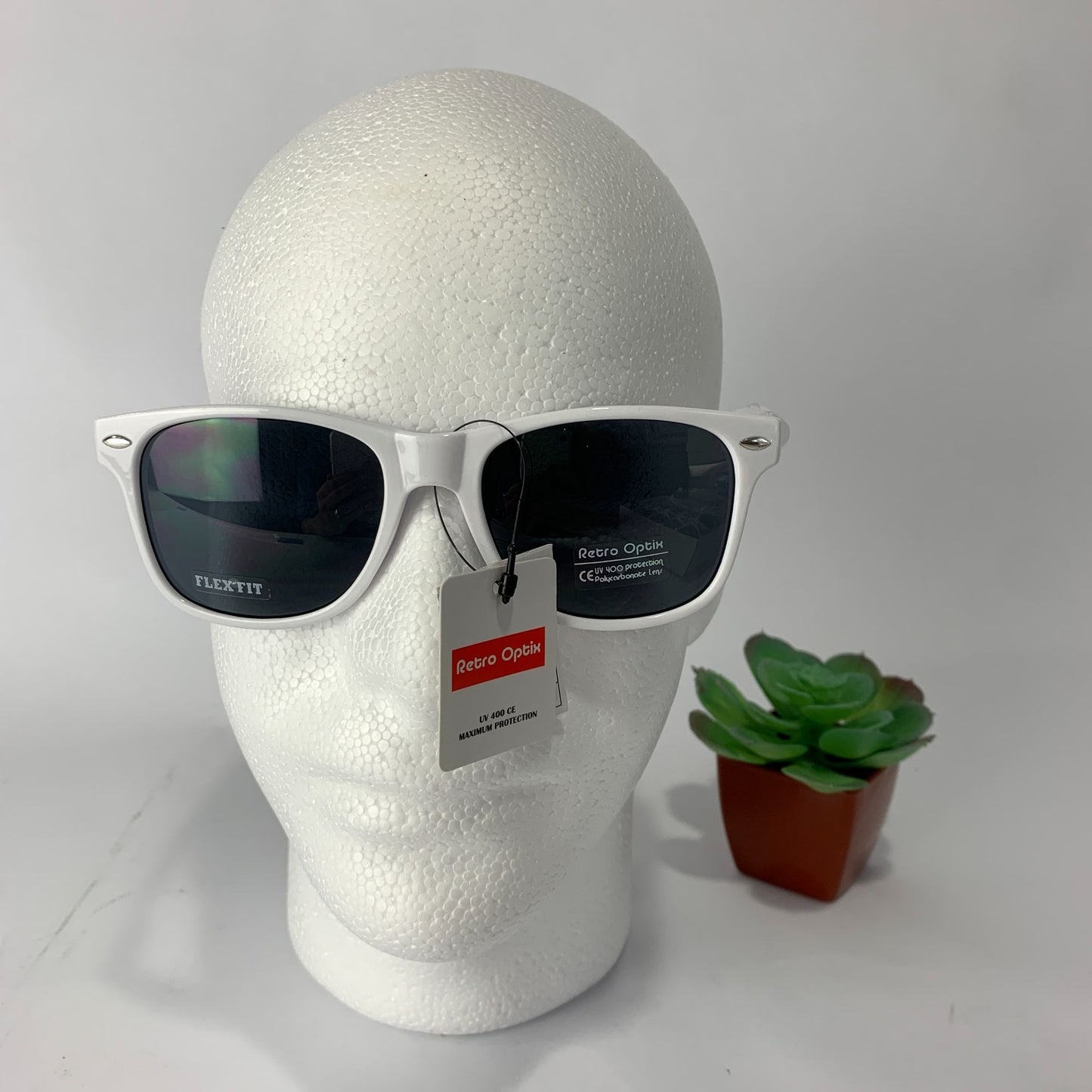NEW Classic White Unisex Sunglasses