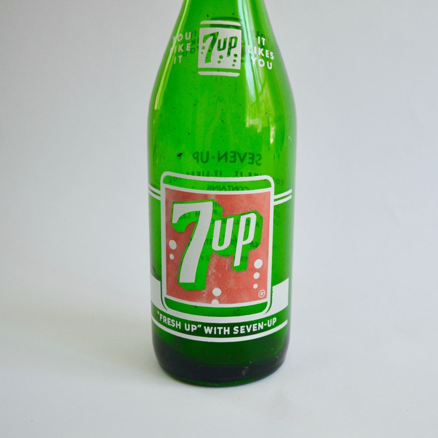 Vintage 7up Glass Bottle 28 Fluid Ounces Green "Fresh Up" 7 Up Soda Pop