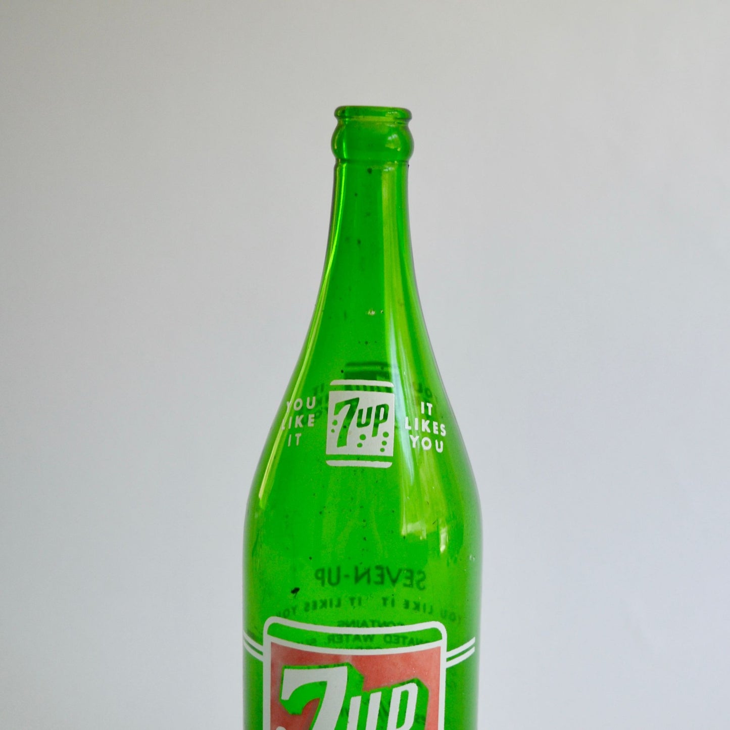 Vintage 7up Glass Bottle 28 Fluid Ounces Green "Fresh Up" 7 Up Soda Pop