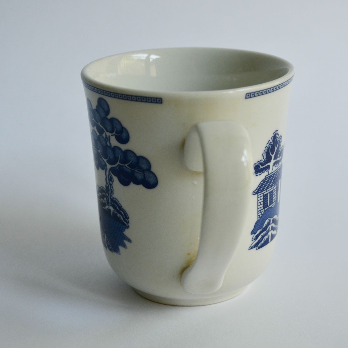 Johnson Bros. Blue Willow Coffee Mug Ceramic