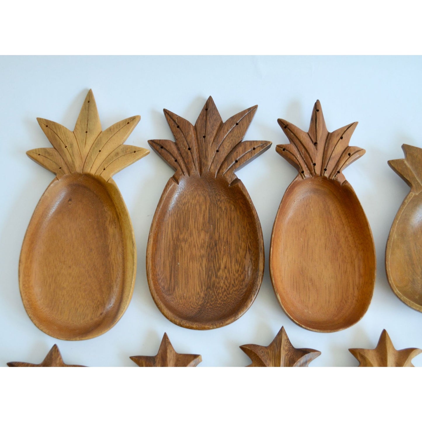 Hawaii Pineapple Wooden Food Display Trays Lot of 9 Various Sizes