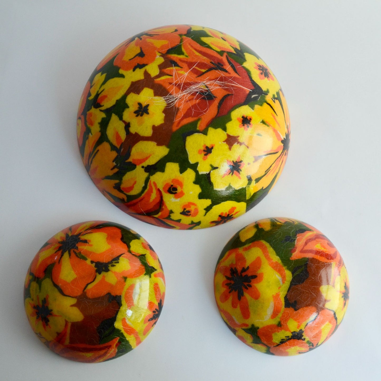 Vintage MCM Floral Flaming Tropical Fiberglass Serving & Salad Bowls Set of 3