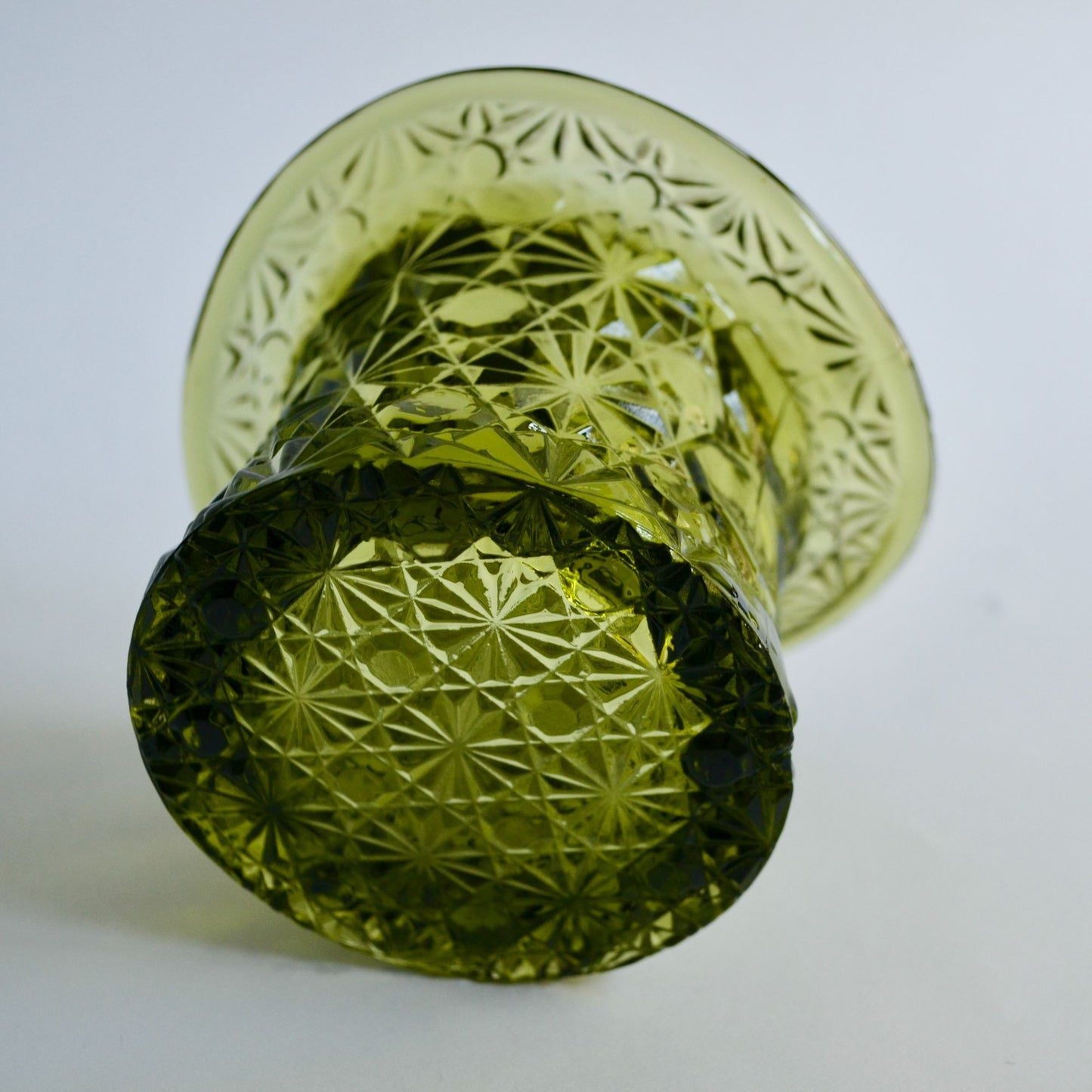 Fenton Green Top Hat Daisy & Button Glass Candy Trinket Dish